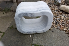 Sitzhocker-Tuerkischer-Marmor